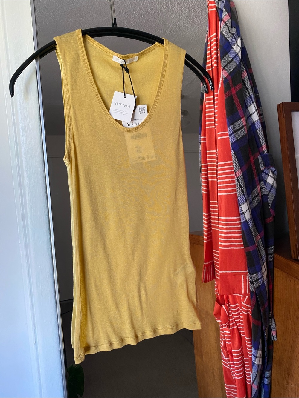 Zara supima sheer yellow tank size small